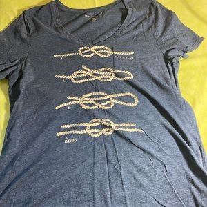 Large Tommy Hilfiger tshirt